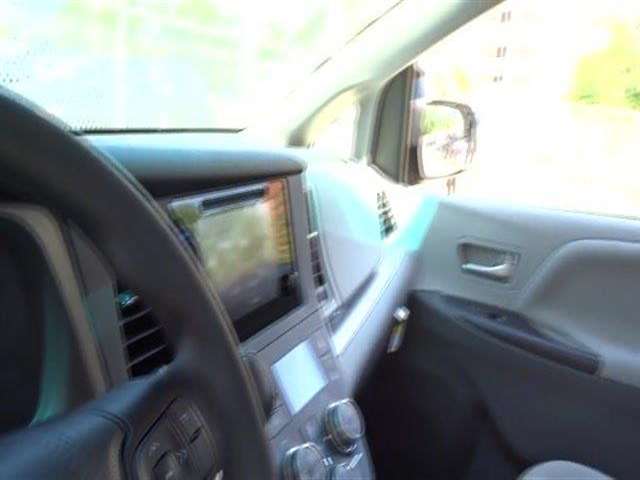 2017 Toyota Sienna LE